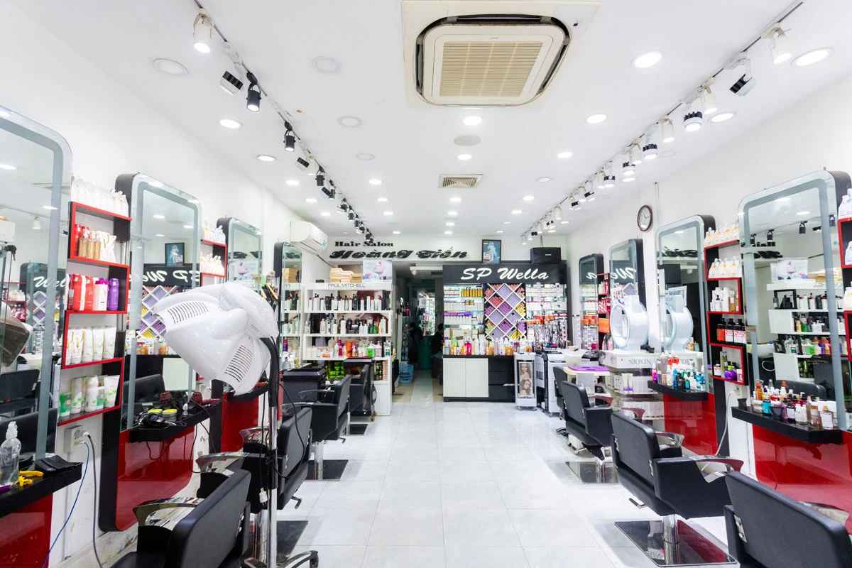 TOP 10 tiệm cắt tóc nam tốt nhất ở TPHCM