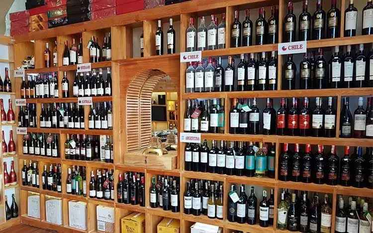 TOP 10 cửa hàng bán rượu uy tín tại Tp.HCM