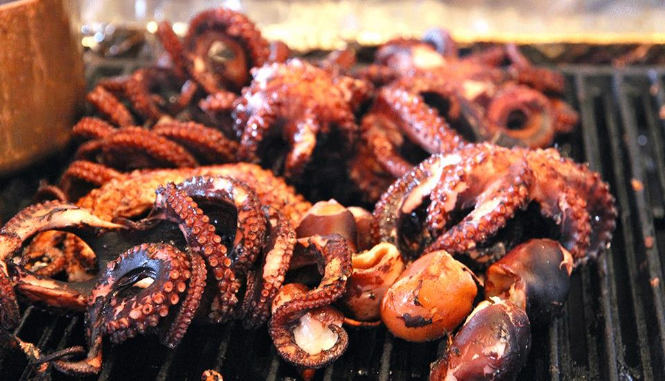 10 món ăn vặt ở quận 4 ai cũng phải thử