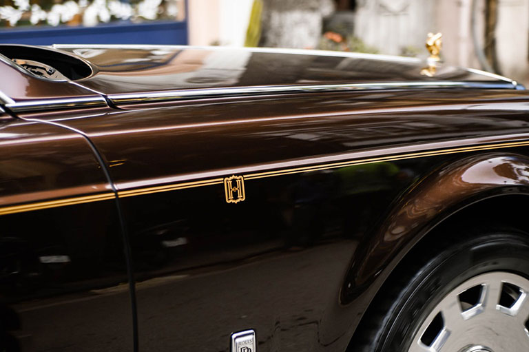 Rolls-Royce Phantom Hòa Bình Vinh Quang mạ vàng