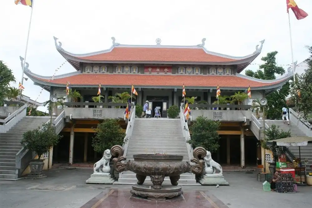 Chùa Vĩnh Nghiêm - Top 10 chùa đẹp nhất Việt Nam