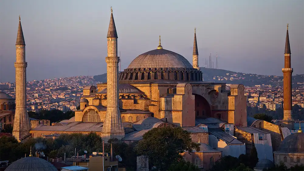 Nhà thờ Hagia Sophia - Top 10 nhà thờ đẹp nhất thế giới