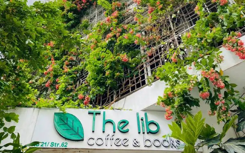 The LIB coffee and books